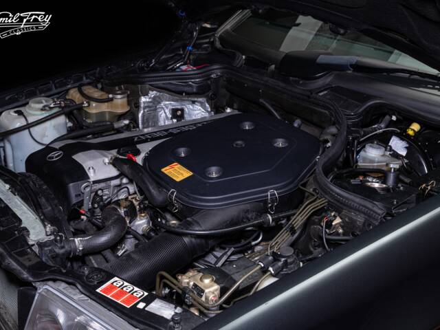 Mercedes-Benz 300 CE-24