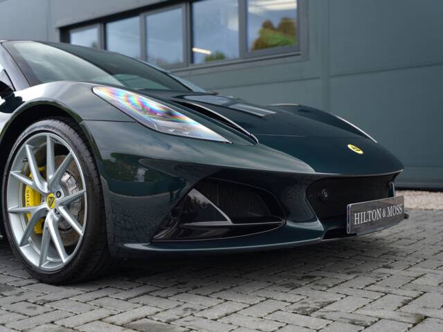 Lotus Emira