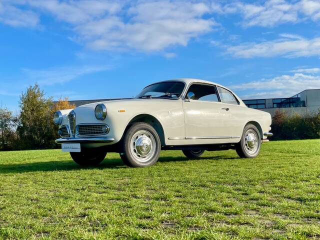Alfa Romeo Giulia 1600 Sprint