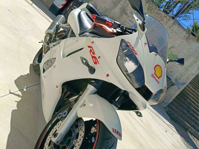 Yamaha YZF 600 R6