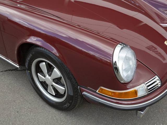 Porsche 911 2.2 S