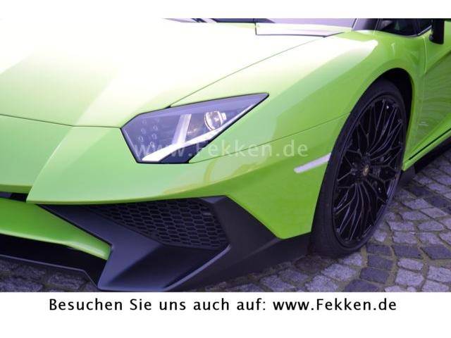 Lamborghini Aventador LP 750-4 SV