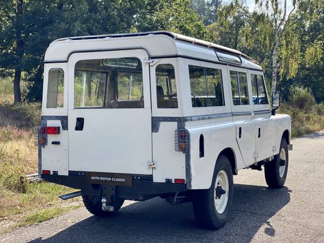 Land Rover 109