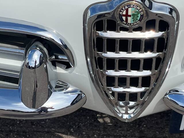 Alfa Romeo Giulia 1600 Spider