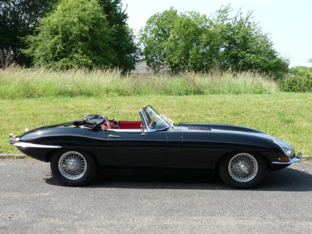 Jaguar E-Type 3.8