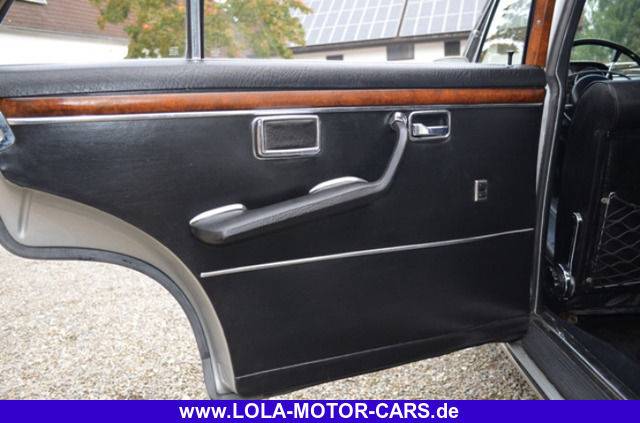 Mercedes-Benz 300 SEL 3.5