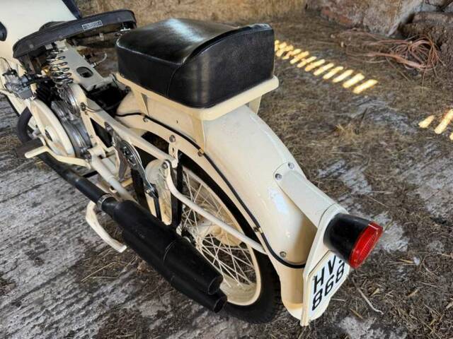 Moto Guzzi Alce