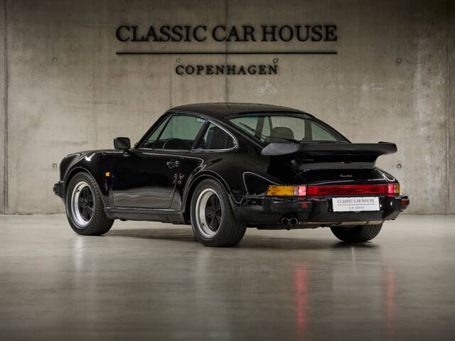 Porsche 911 Turbo 3.3