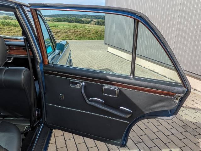 Mercedes-Benz 300 SEL 4.5