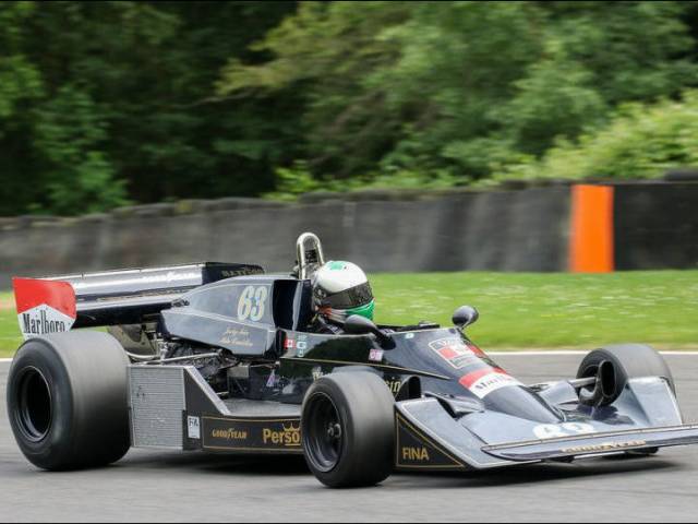 Image 1/13 of Williams FW05 (1976)
