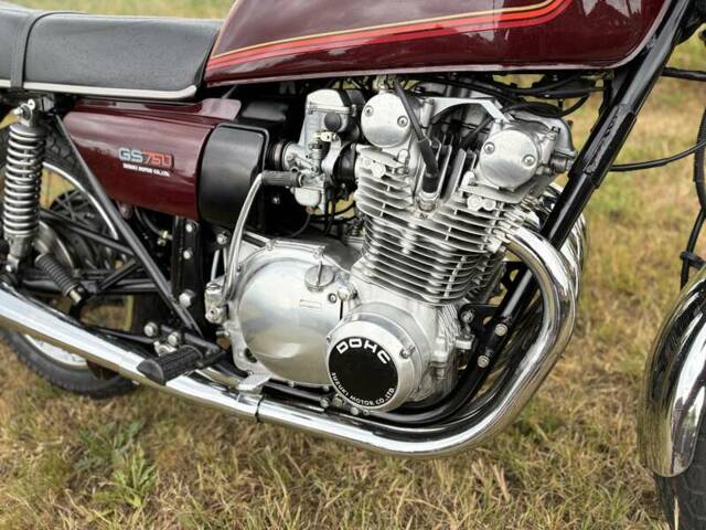 Suzuki GS 750