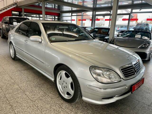 Bild 1/20 von Mercedes-Benz S 55 AMG (2001)