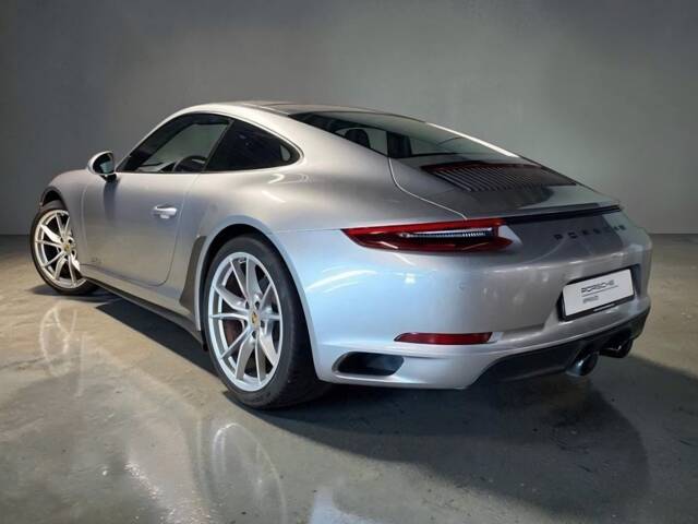 Porsche 911 Carrera GTS