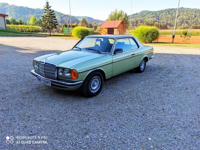 Image 1/9 of Mercedes-Benz 280 CE (1978)