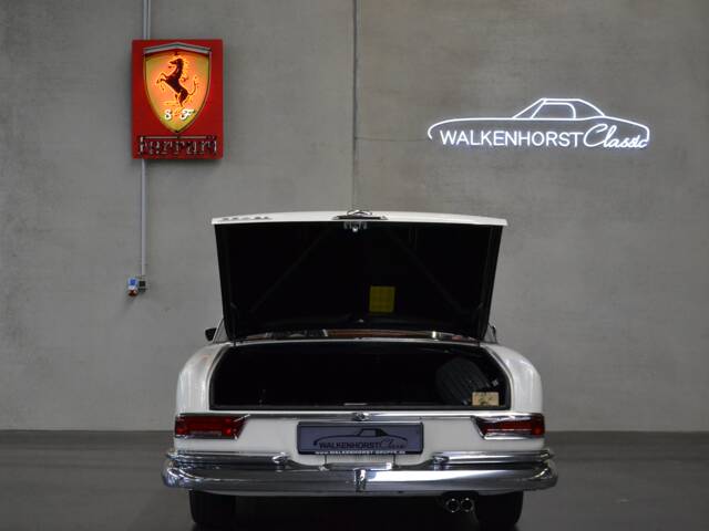Mercedes-Benz 250 SE