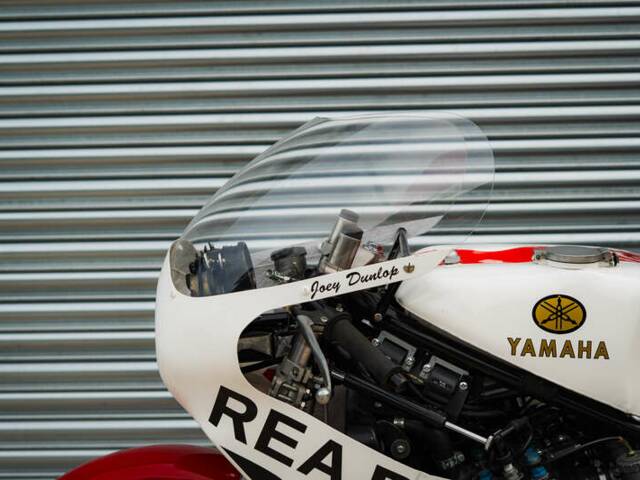 Yamaha TZ 750