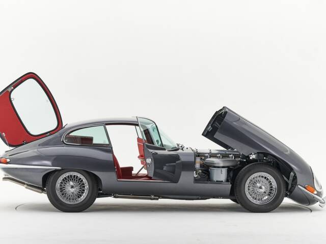 Jaguar E-Type 4.2