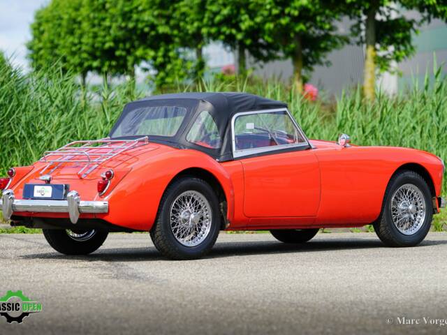 MG MGA 1600