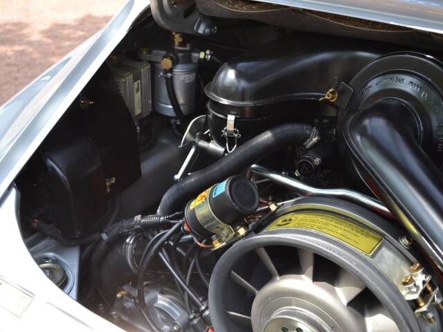 Porsche 911 2.2 S