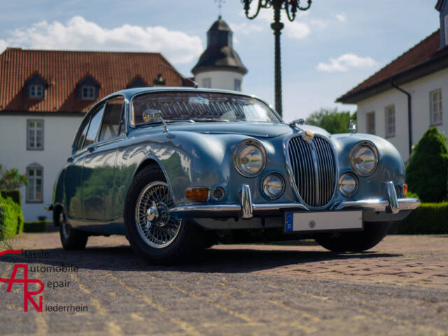 Jaguar S-Type 3.8