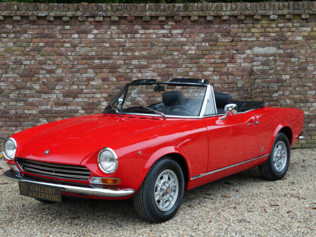 Image 1/50 of FIAT 124 Spider CS (1972)