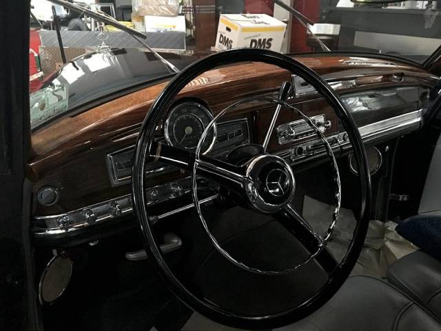 Mercedes-Benz 300 d Cabriolet D