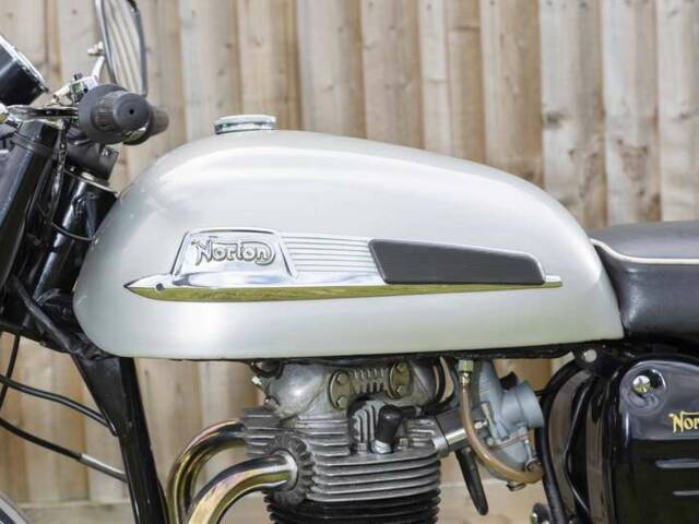 Norton 650 SS