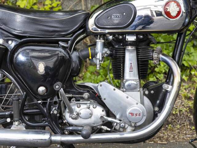 BSA B 33