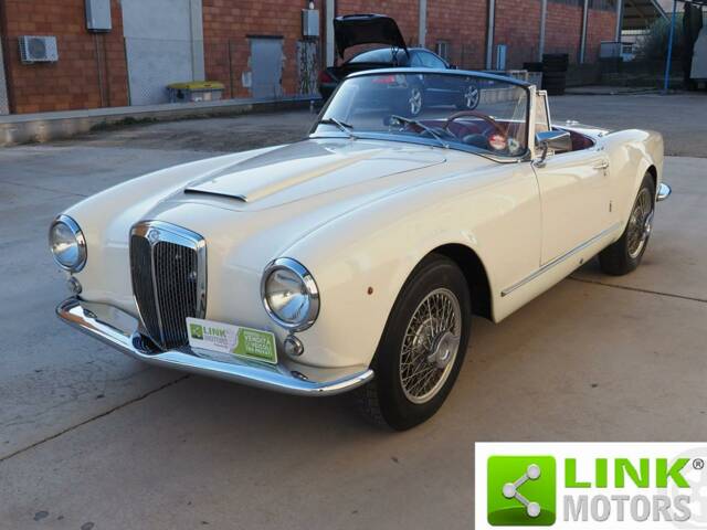 Image 1/10 of Lancia Aurelia B24 Convertible (1958)