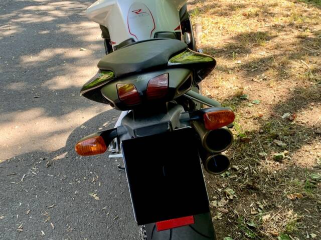 MV Agusta Brutale 910 R