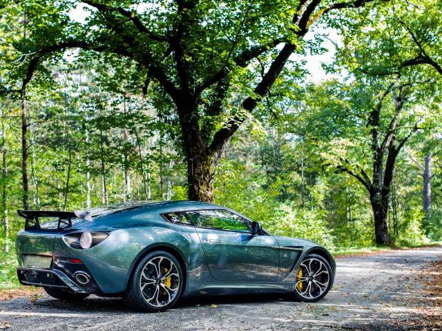 Aston Martin V12 Zagato