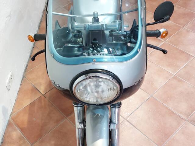 Ducati 900 SS