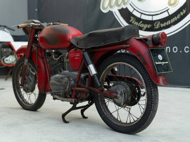 Moto Guzzi Stornello 125