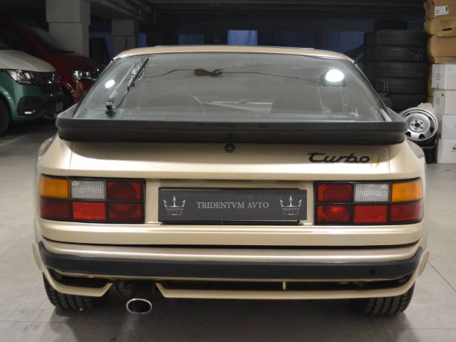 Porsche 944 Turbo