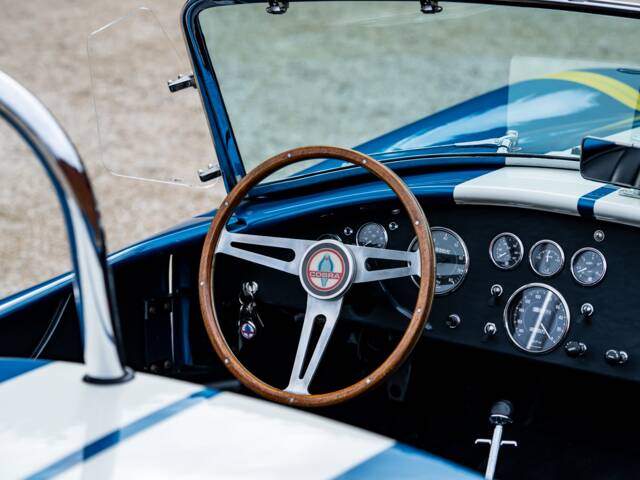 AC Cobra 427
