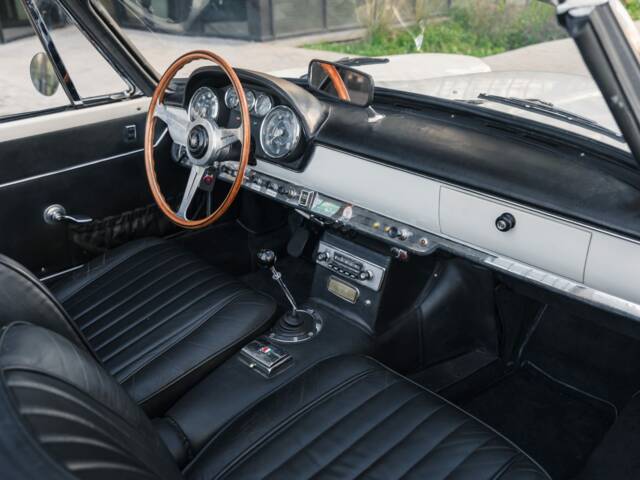 Maserati 3500 GT Spyder Vignale
