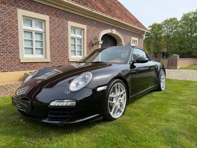 Porsche 911 Carrera