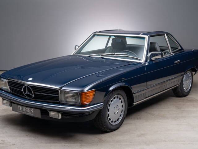Image 1/24 of Mercedes-Benz 500 SL (1983)