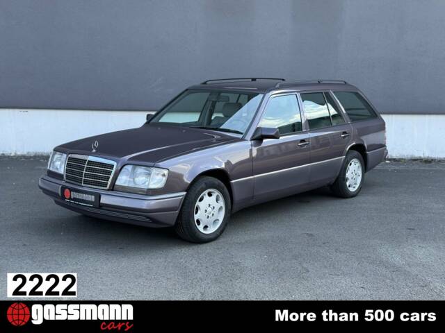Imagen 1/15 de Mercedes-Benz E 220 T (1994)