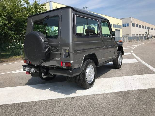 Mercedes-Benz 200 GE (SWB)