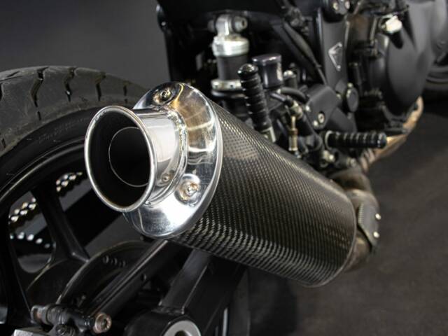 Triumph Trident 900