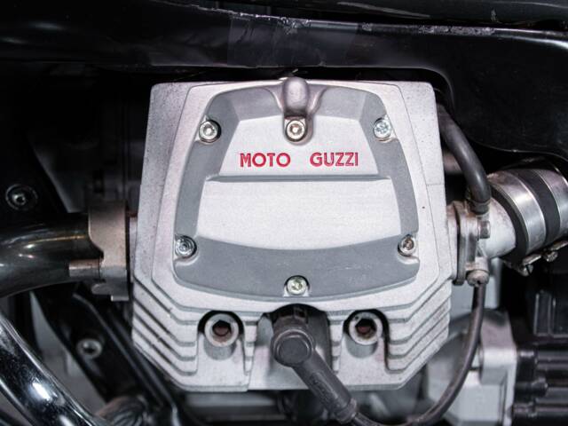 Moto Guzzi Nevada 750