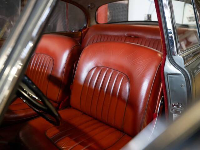 Jaguar Mk II 3.8