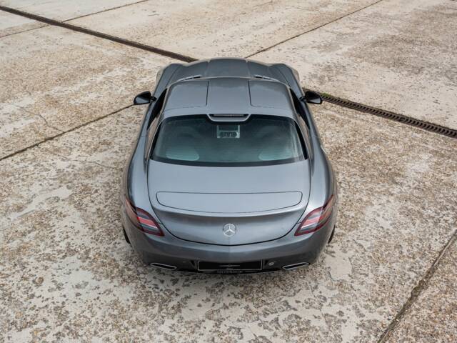 Mercedes-Benz SLS AMG