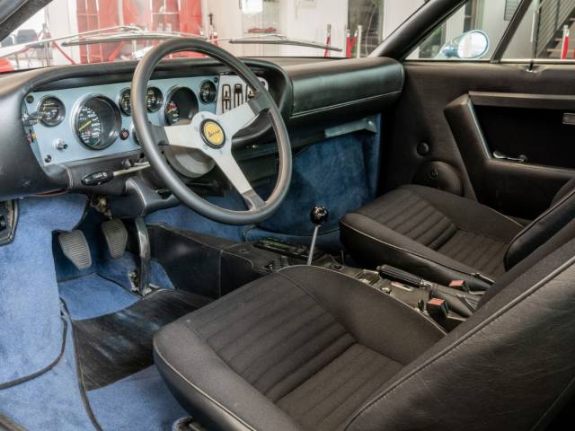 Ferrari Dino 308 GT4