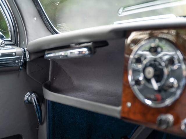 Aston Martin DB 2/4 Mk II