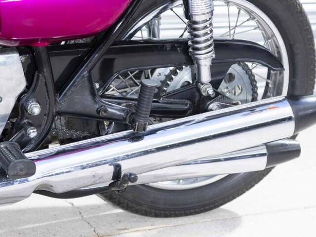 Suzuki GT 750