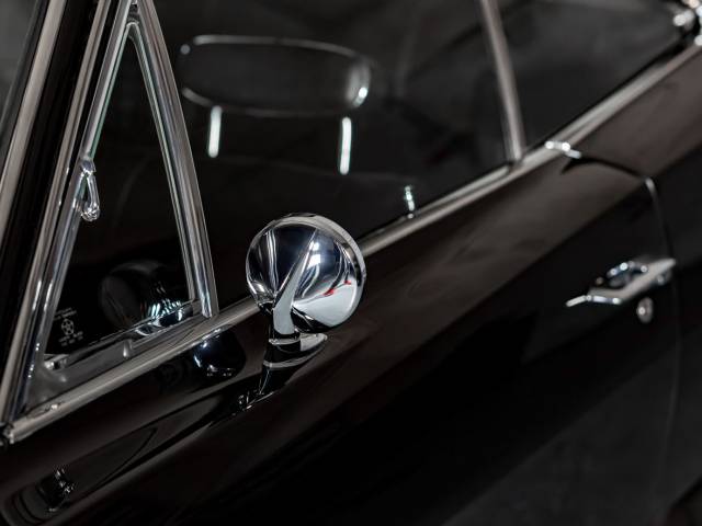 Dodge Charger 318