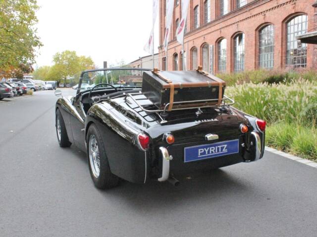 Triumph TR 3B