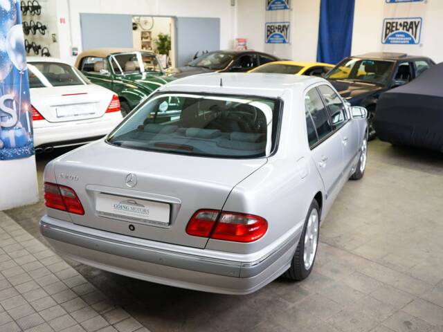 Mercedes-Benz E 200 Kompressor